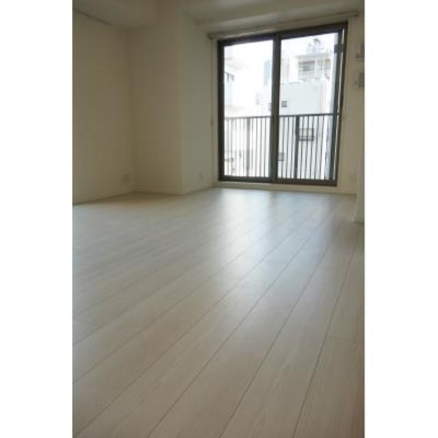 ※写真は同タイプ住戸です。(居間)