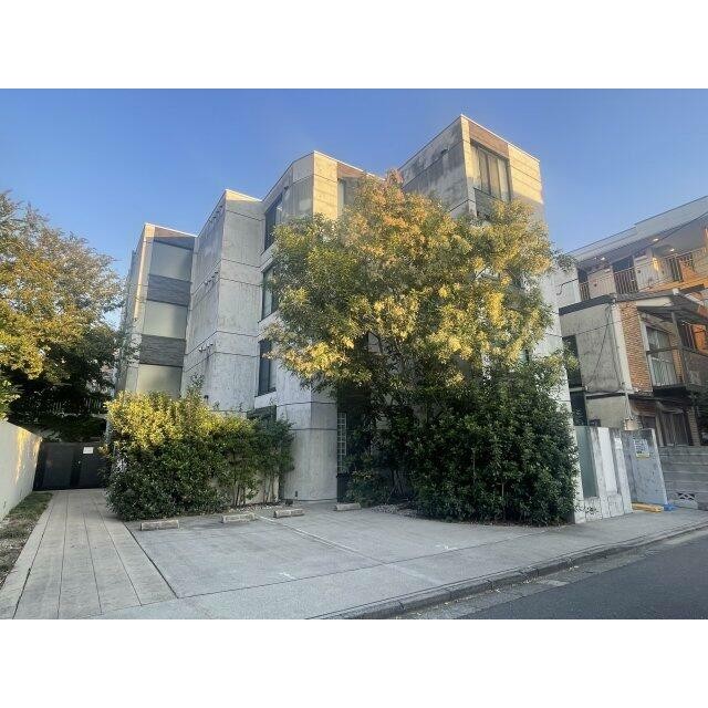 世田谷区新町2丁目 【賃貸居住】マンション