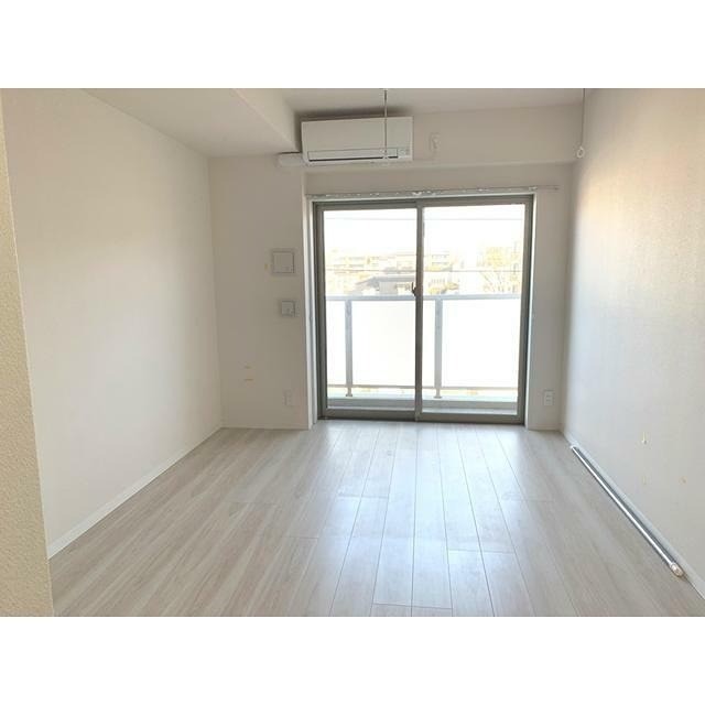 ※同仕様写真含む(居間)