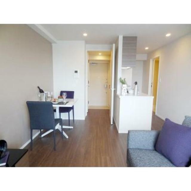 ※写真は同タイプ住戸です。(居間)