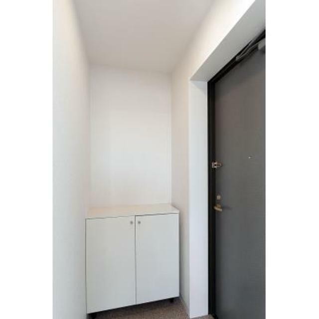 ※写真は同タイプ住戸です。(玄関)