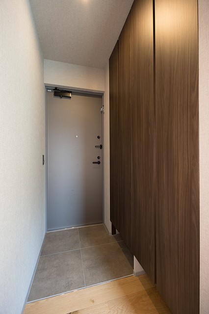 ※写真は同タイプ住戸です。(玄関)