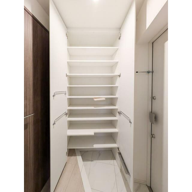 シューズボックス