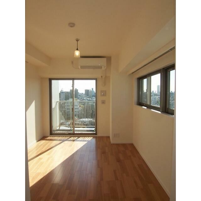 Aタイプ2011年1月撮影 同タイプ1001号室の写真です。(居間)