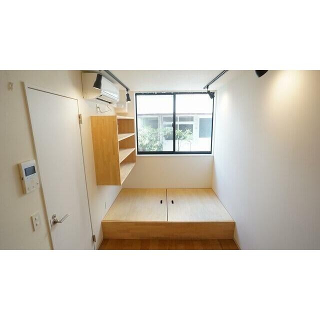 棚及び収納ベット ※参考(内装)