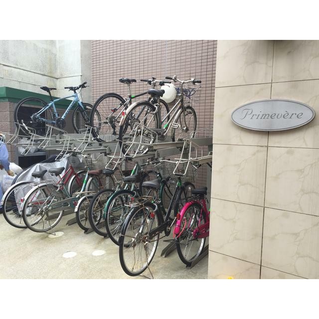 自転車置き場（無料）