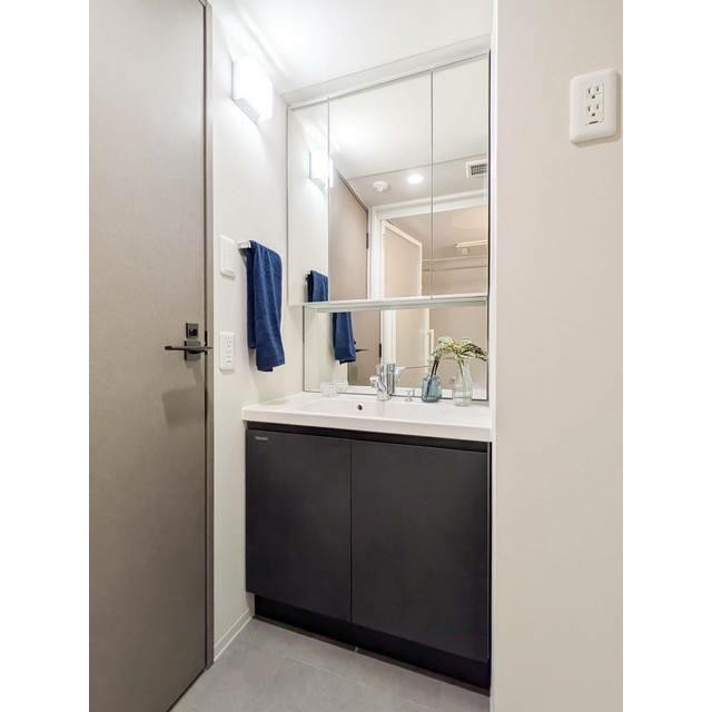 【家具・家電の備え付けはありません】(内装)