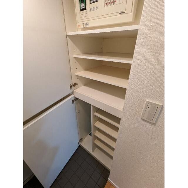 下足入れ(玄関)