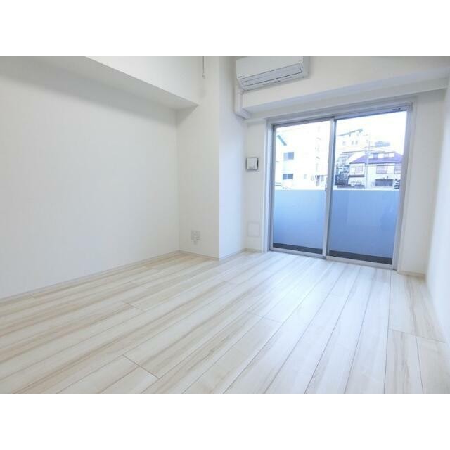 フローリング使用(居間)