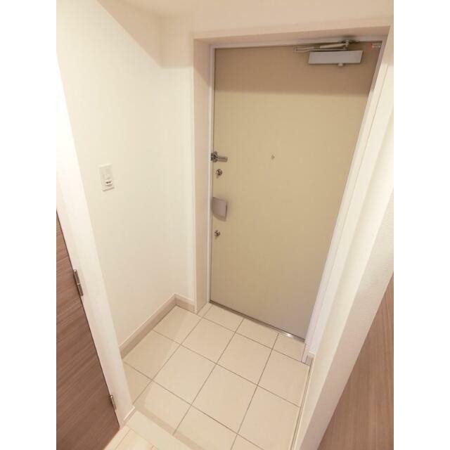 先進のピッキング対策キーを使用(玄関)