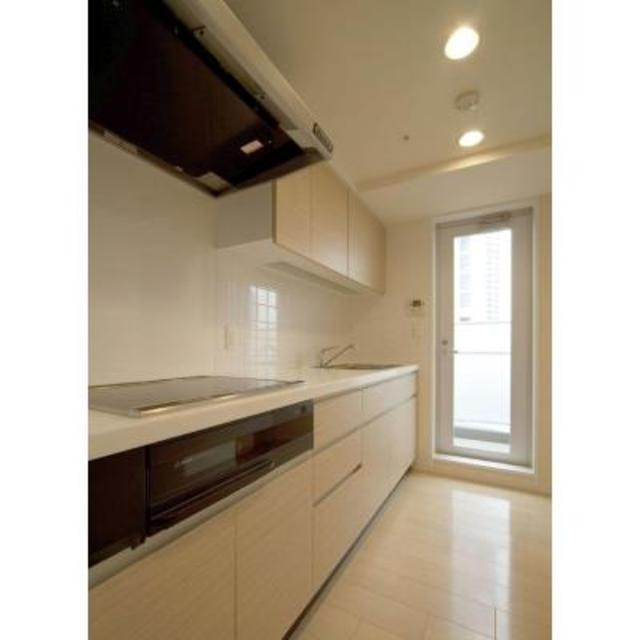 ※写真は同タイプ住戸です。(キッチン)