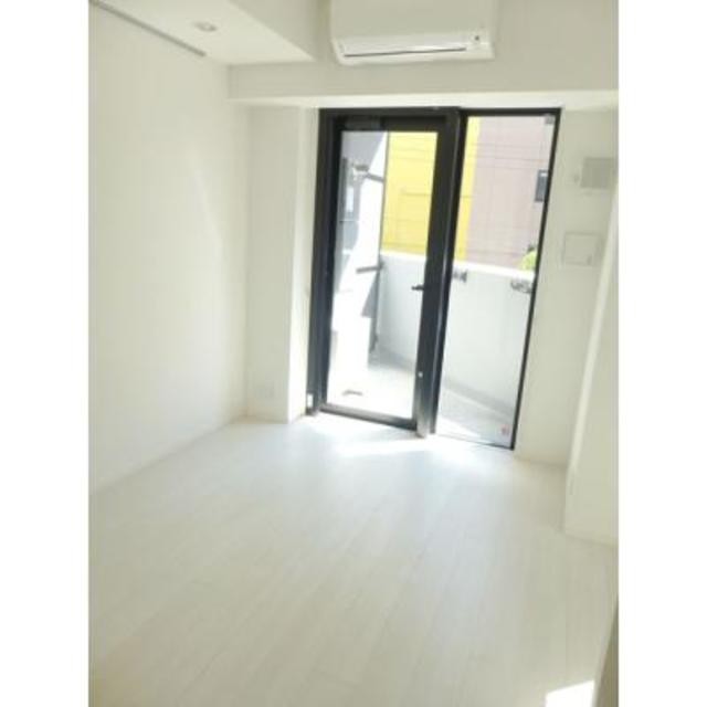 ※写真は同タイプ住戸です。(居間)