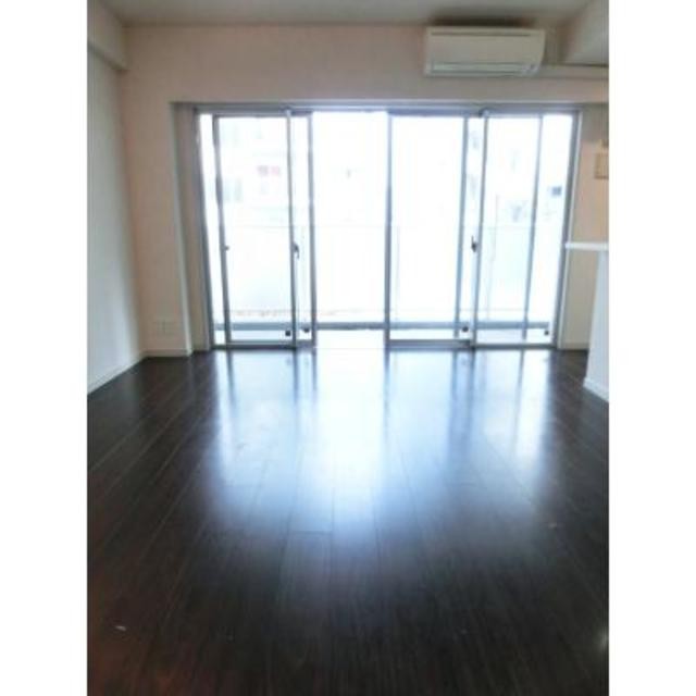 ※写真は同タイプ住戸です。(居間)