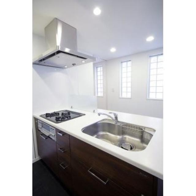 ※写真は同タイプ住戸です。(キッチン)