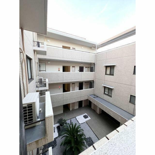 中庭 2022年9月撮影