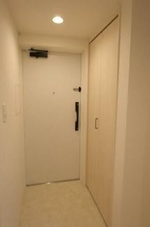 ※同仕様写真(玄関)