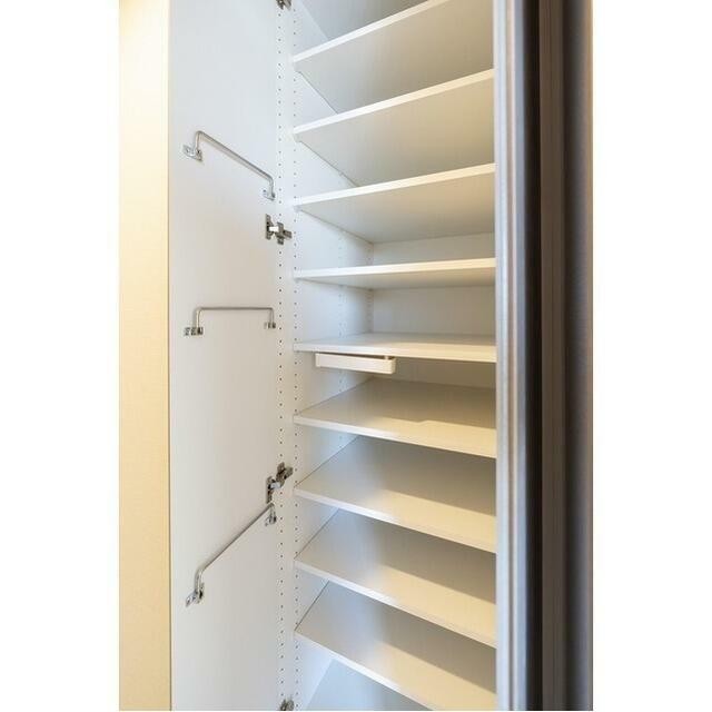 シューズボックス