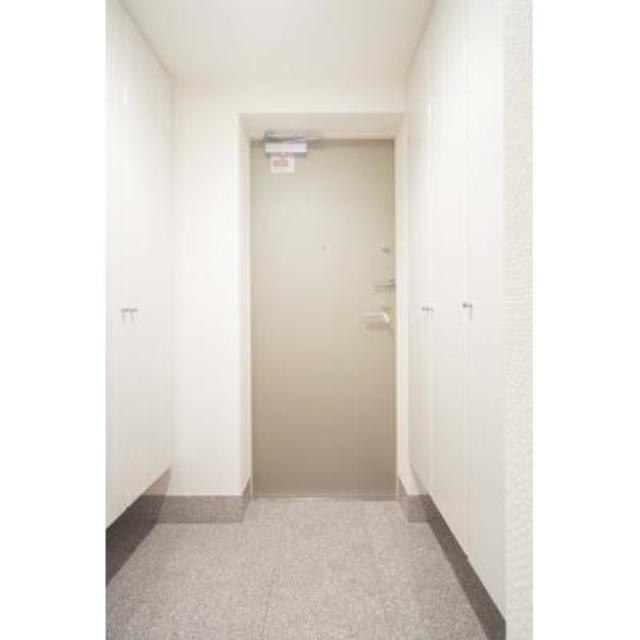 ※写真は同タイプ住戸です。(玄関)