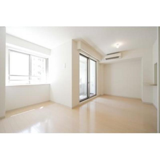 ※写真は同タイプ住戸です。(居間)