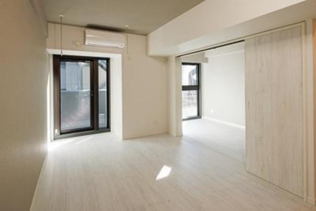 ※写真は同タイプ住戸です。(居間)