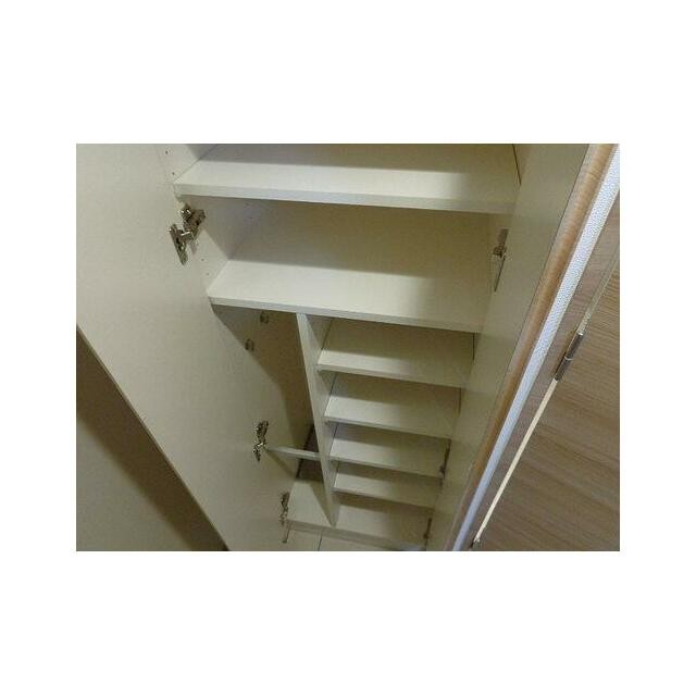 下駄箱 ※2019年6月撮影(内装)