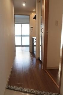 ※同仕様写真含む(玄関)