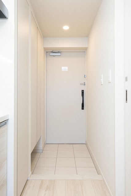 ※写真は同タイプ住戸です。(玄関)