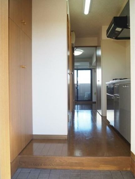 ※同仕様写真含む(玄関)