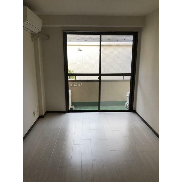 洋室（エアコン付き）