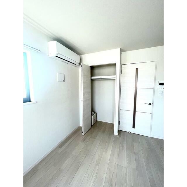 洋室8.5帖 設備エアコン1基あり(内装)