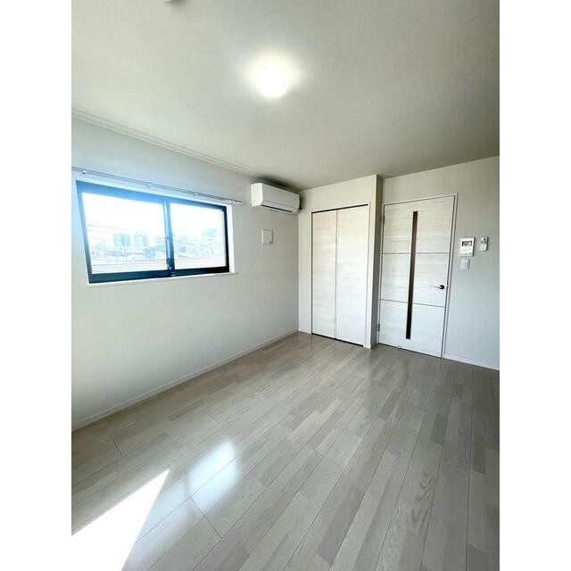 洋室8.5帖です。