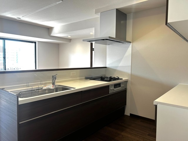 ※写真は同タイプ住戸です。(キッチン)