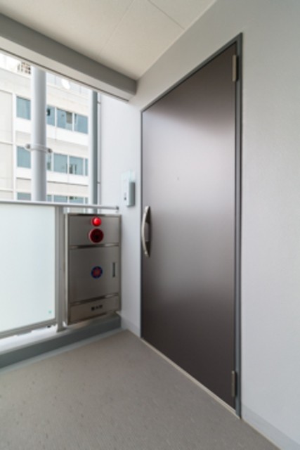 ※写真は同タイプ住戸です。(玄関)