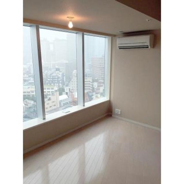 ※写真は同タイプ住戸です。(居間)