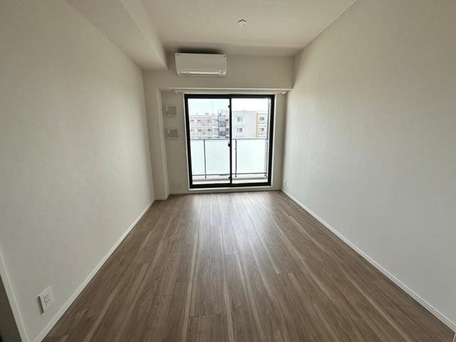 ※写真は同タイプ住戸です。(居間)