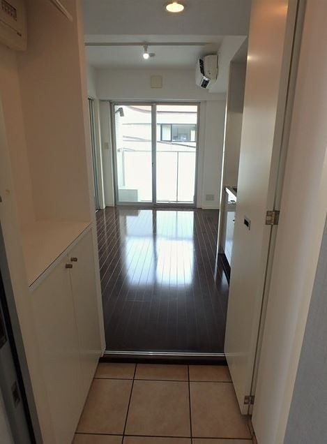 ※同仕様写真含む(玄関)