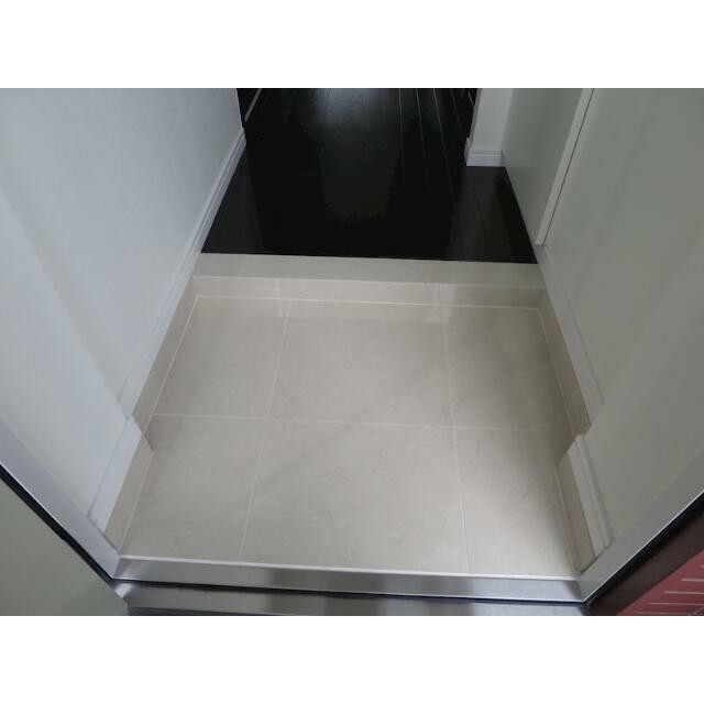 ※同仕様写真含む(玄関)