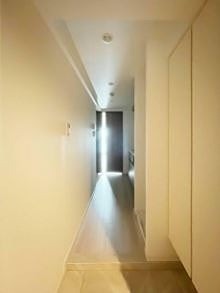 ※同仕様写真含む(玄関)