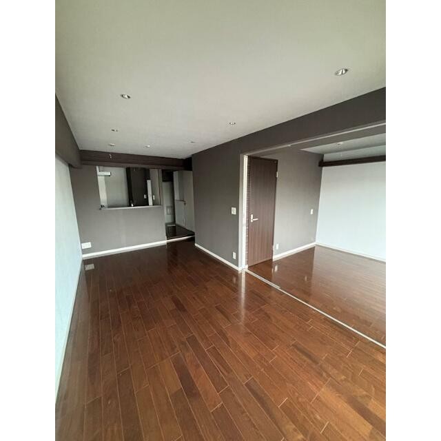 ※同仕様写真含む(居間)