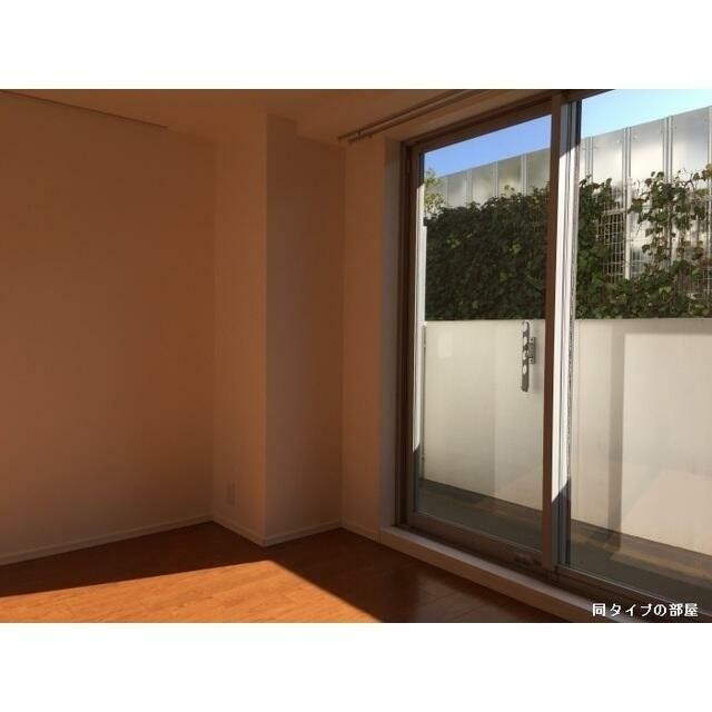 ※同仕様写真含む(居間)