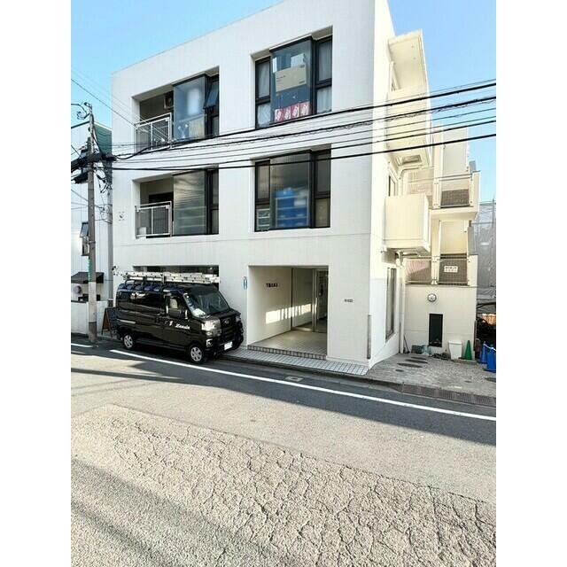 世田谷区下馬2丁目 【賃貸居住】マンション