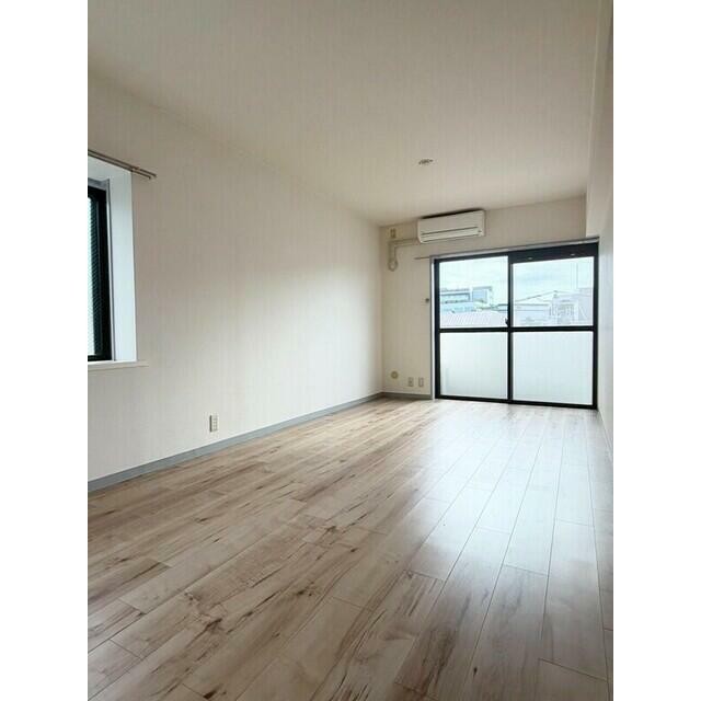 ※同仕様写真含む(居間)