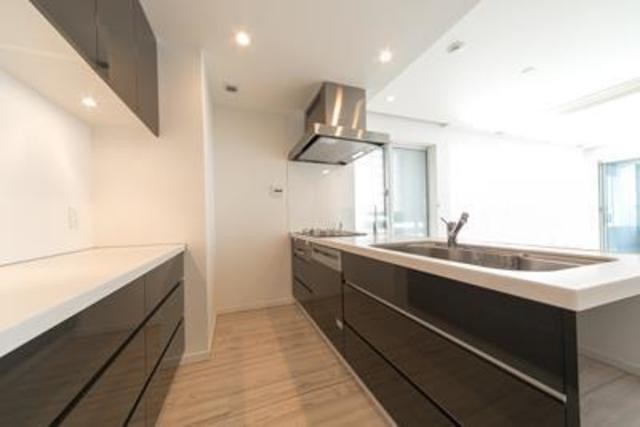 ※写真は同タイプ住戸です。(キッチン)