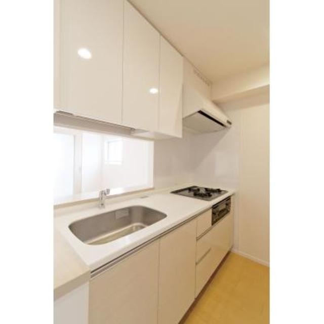 ※写真は同タイプ住戸です。(キッチン)