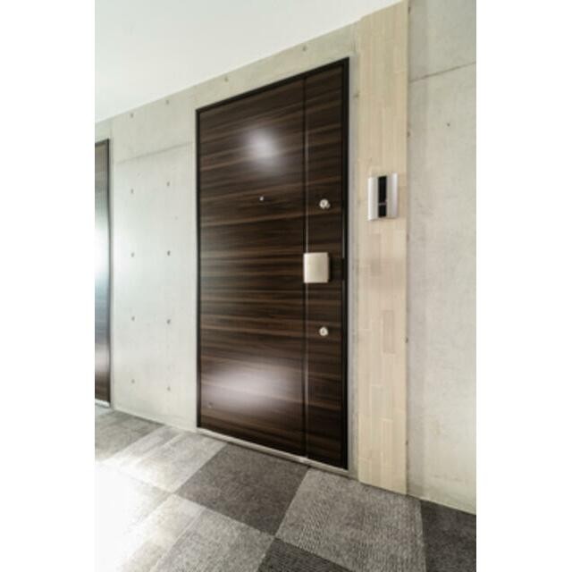 ※写真は同タイプ住戸です。(玄関)