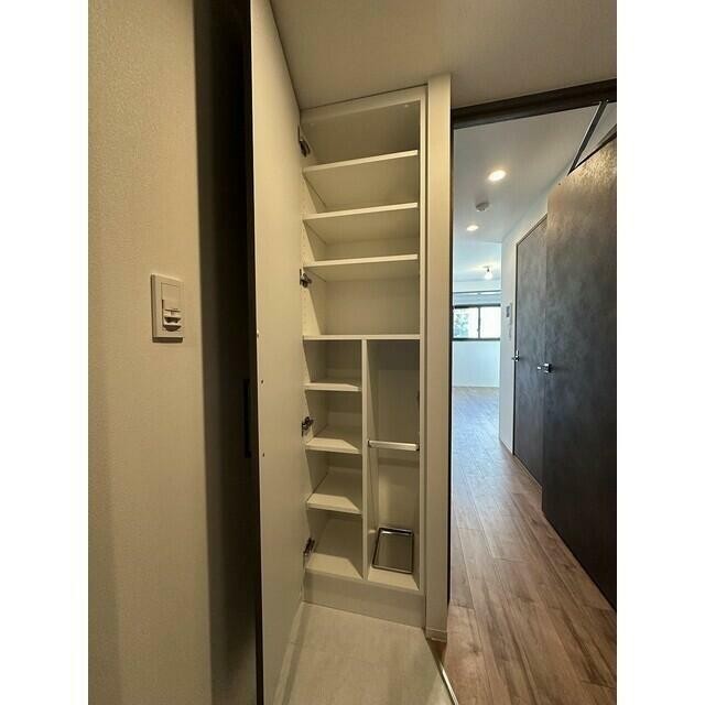 シューズボックス