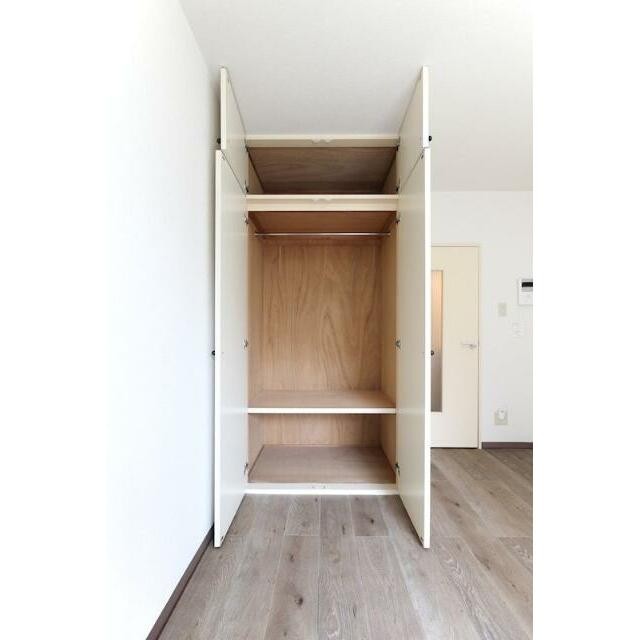 クローゼット収納付き(内装)