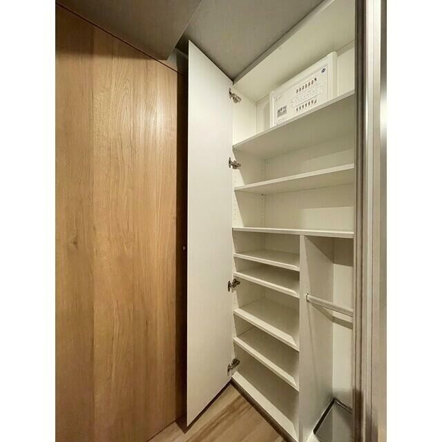 シューズボックス