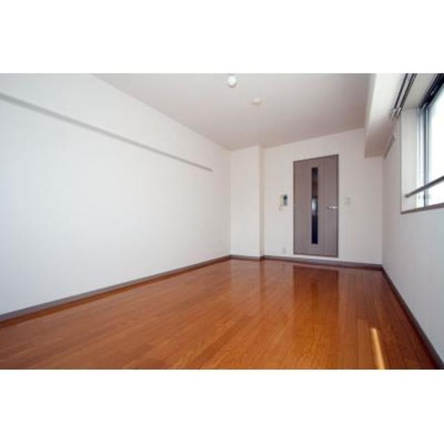 ※写真は同タイプ住戸です。(居間)