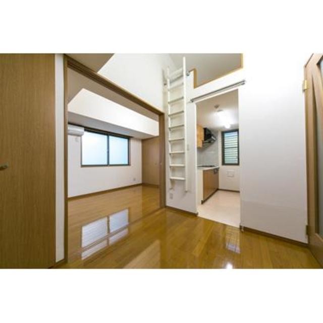 ※写真は同タイプ住戸です。(居間)